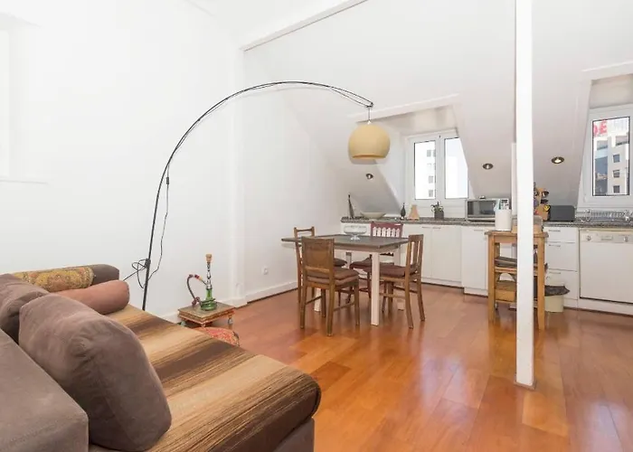 Rato Sunny Terrace Apartment