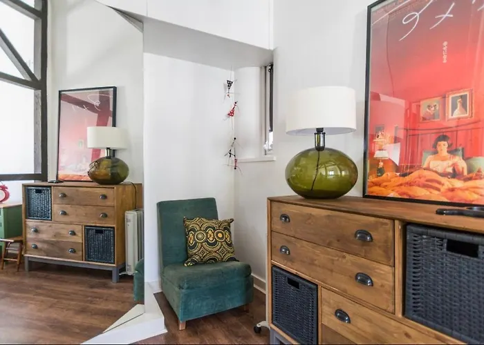 Rato Sunny Terrace Apartment Lissabon